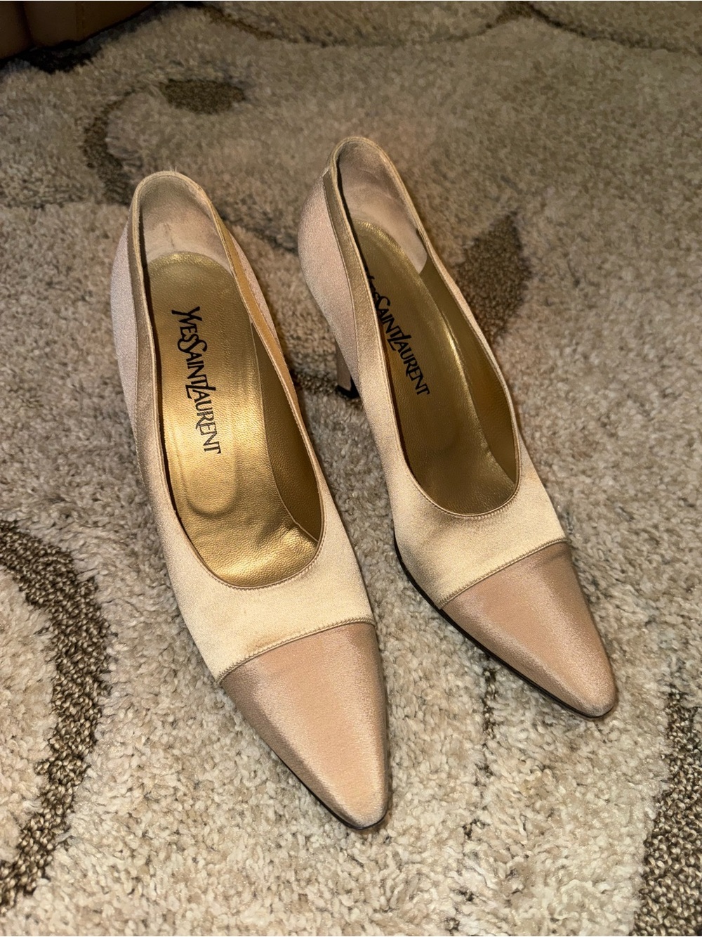 Yves Saint Laurent two-tone satin pointed-toe Heels
